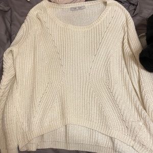 HIGH LOW COMFY WHITE SWEATER